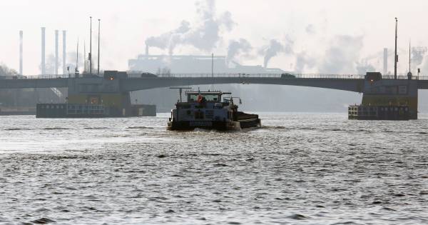 Waterpeil Kanaal Gent-Terneuzen is weer normaal | Zeeuws-Vlaanderen - PZC
