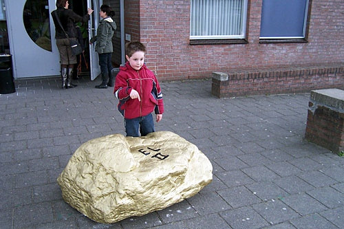 bevestig alstublieft Volwassen aanraken Gouden stenen zijn verdwenen | Foto | ed.nl