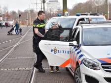 Zes mensen gaan met elkaar op de vuist voor Den Haag Centraal
