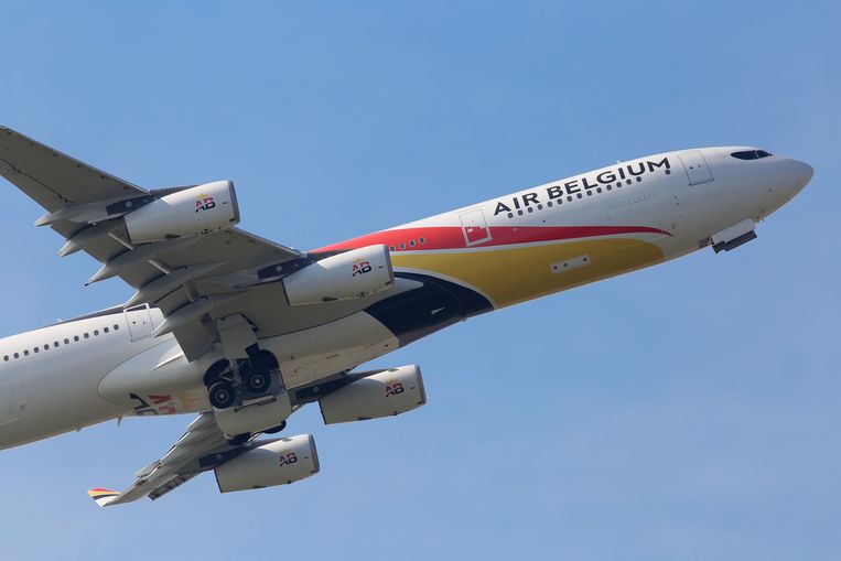 Een vliegtuig van Air Belgium. Beeld Photo News