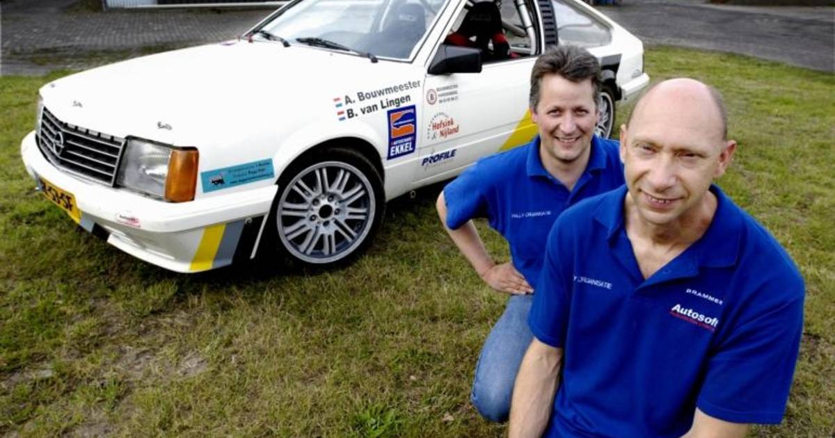 Driften in 'achtertuin' met een Monza | Hardenberg