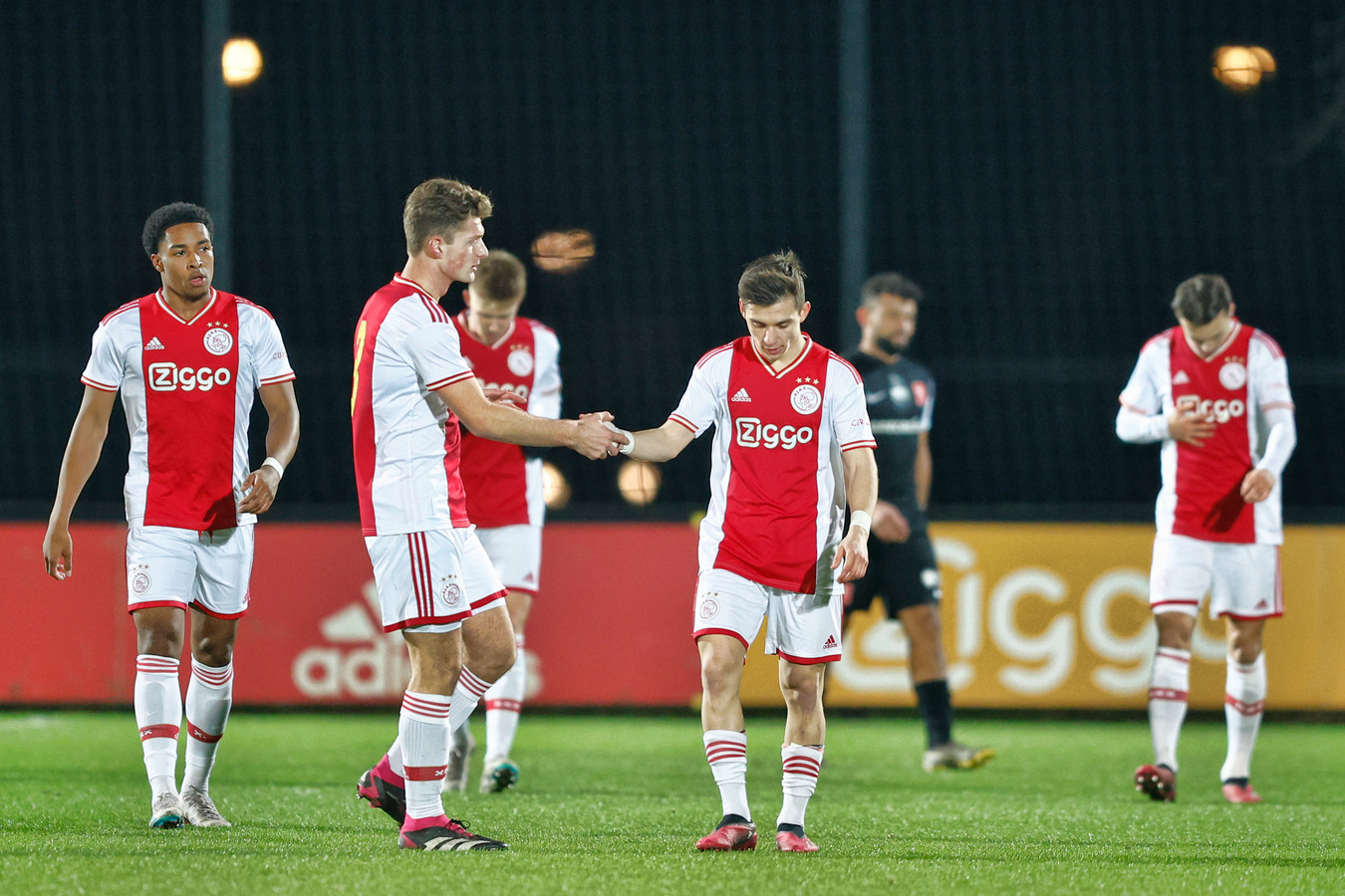 MVV verslikt zich in Francisco Conceição en Jong Ajax, NAC hard