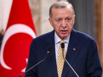 KIJK. “Vampier” en “psychopaat”: Erdogan gaat opnieuw in de aanval tegen Netanyahu en beschuldigt VS en Europa van genocide