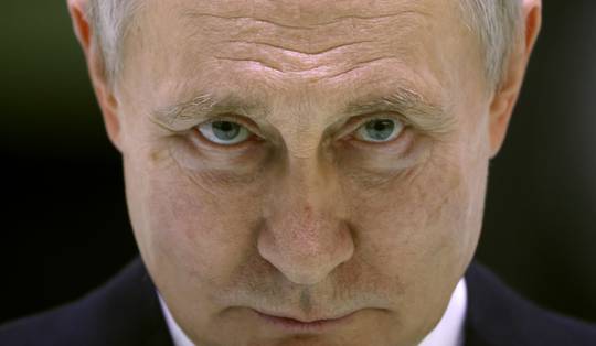 Vladimir in Wonderland: ‘Voor mij stevent de Russische economie af op een bankroet’