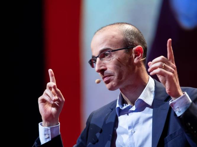 Historicus Yuval Noah Harari wordt door iedereen op handen gedragen. Wat is zijn geheim?