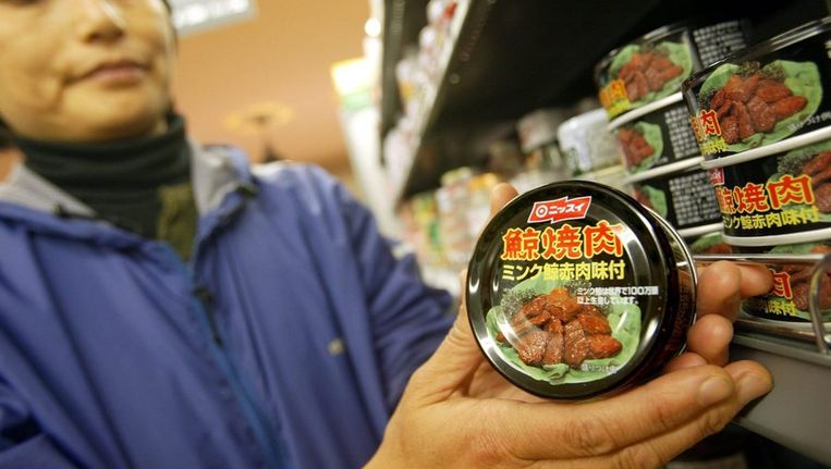 Walvisvlees in Japanse supermarkt Beeld anp