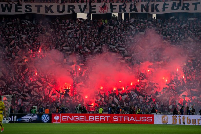 Fans van Eintracht Frankfurt bij de Duitse bekerfinale in Berlijn.