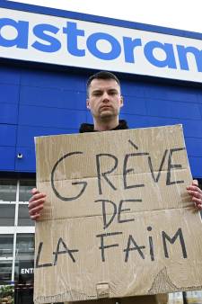 “Il faut que ça change”: payé 1.400 euros, un employé de Castorama a entamé une grève de la faim 
