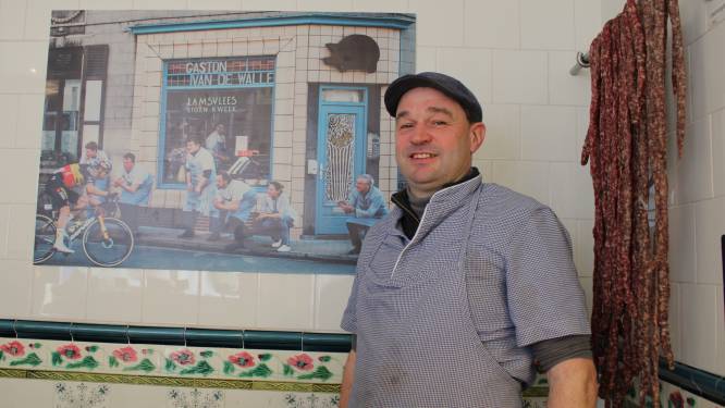 De slagers van Berchem veroverden de (wieler)wereld met iconische koersfoto: “We zijn hier allemaal zot van de koers” 