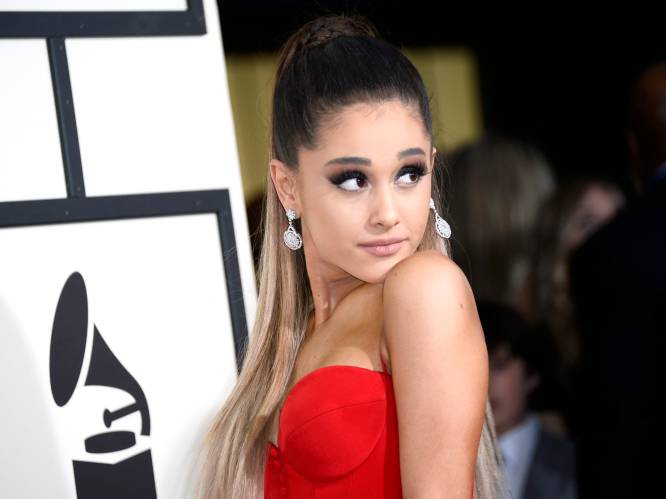 BINNENKIJKEN. Ariana Grande dokt 13 miljoen dollar voor glazen villa in Hollywood Hills