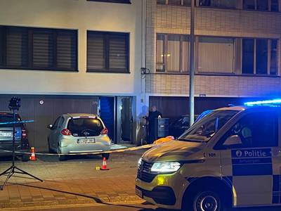Nieuwe aanslag in drugsmilieu: explosie vernielt inkomhal appartementsblok in Merksem