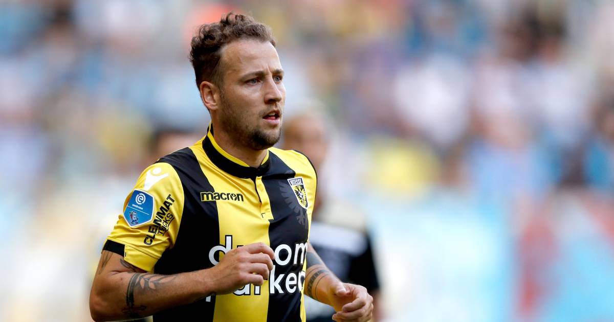 Sloetski-banneling Beerens mee met Vitesse naar Portugal ...