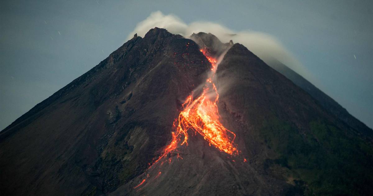 Een van de meest actieve vulkanen ter wereld spuwt opnieuw lava