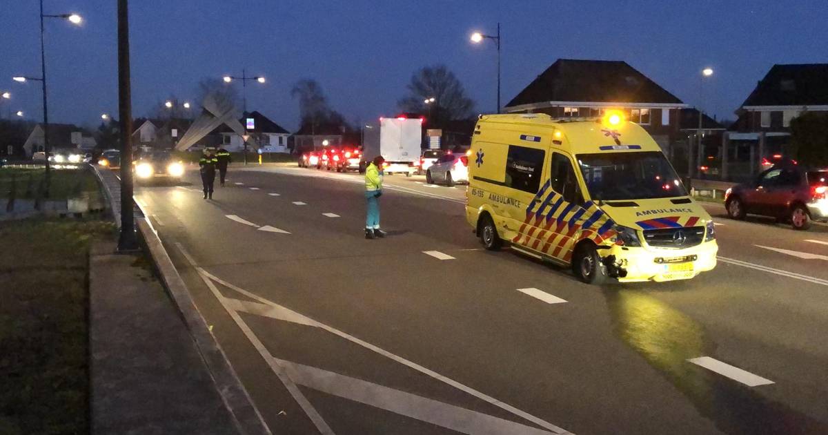 Ambulance betrokken bij ongeval in Rijssen.