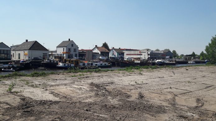 Het Havenkwartier in wijk Belcrum waar woningbouw komt, met op de achtergrond Belcrumhaven en de Veilingkade.