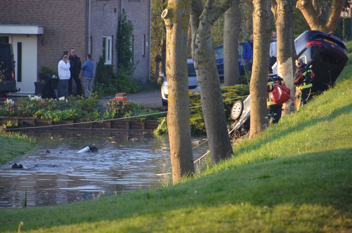 Bij een ongeval op de Henegouwerweg (N207) in Waddinxveen kwam op 15 april dit jaar een 54-jarige vrouw uit Nieuwe Niedorp (NH) om het leven.