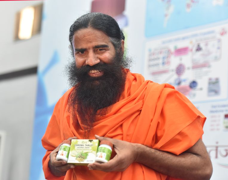 Baba Ramdev, een populaire yoga-goeroe en miljardair. Beeld Hindustan Times via Getty Images
