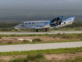 Virgin Galactic heeft al 100 tickets naar de ruimte verkocht (voor 450.000 dollar per stuk)