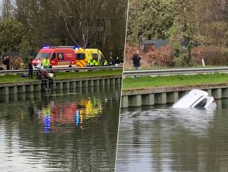 Auto belandt in Leuvense Vaart in Mechelen: “Chauffeur kon uit voertuig klauteren en zichzelf redden”