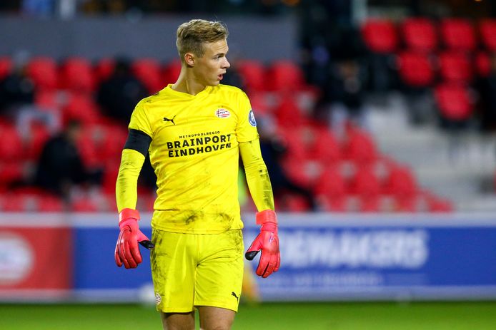 Maxime Delanghe was dinsdagavond een paar keer belangrijk voor Jong PSV.