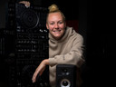 Danique Kerkdijk is voetbalster én dj ‘Op podium staan is spannender