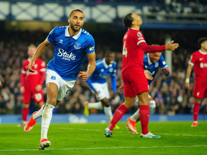 Titelkansen Liverpool krijgen enorme knauw door nederlaag bij Everton in Merseyside Derby