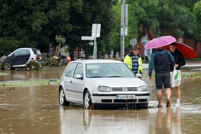 Trois personnes décèdent en Slovénie suite à des pluies violentes