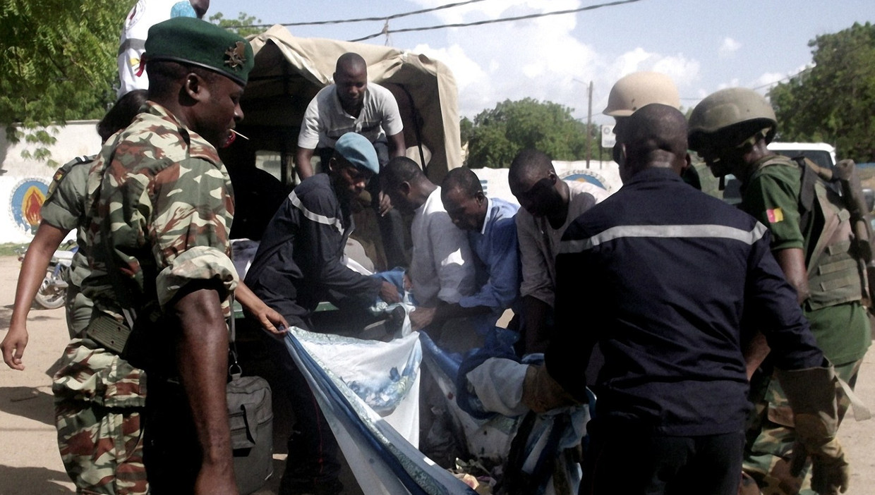 Net over de grens met Kameroen stierven gisteren minstens 11 mensen bij een zelfmoordaanslag. Beeld afp