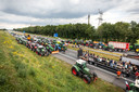 Boeren met hun tractoren op de A35 bij Hengelo.