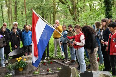 Nooit gevonden, nooit vergeten: de veertien gefusilleerden uit de Loonse en Drunense Duinen