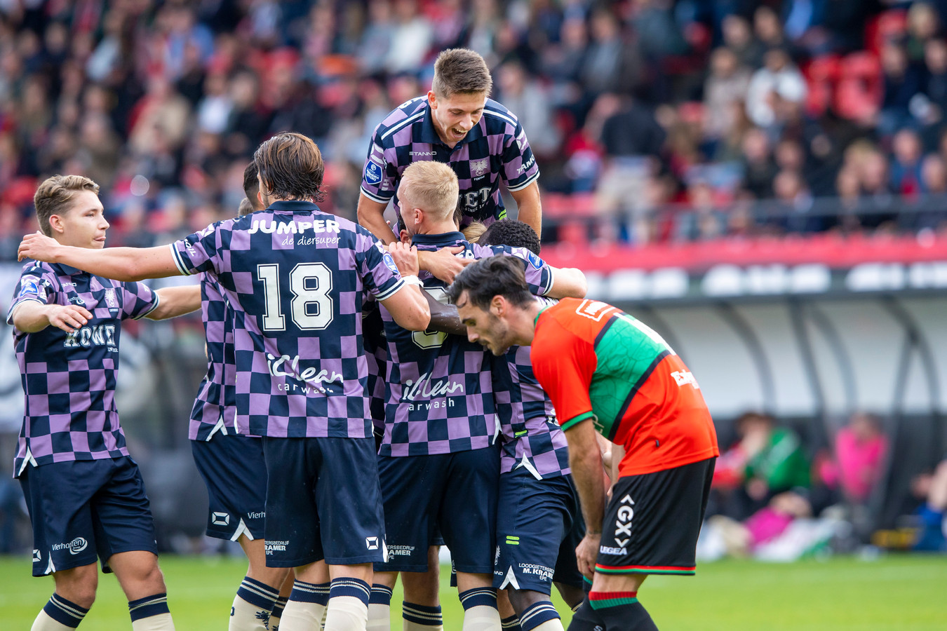 Go Ahead Eagles en NEC troffen elkaar eerder dit seizoen in Nijmegen, het werd 3-3.