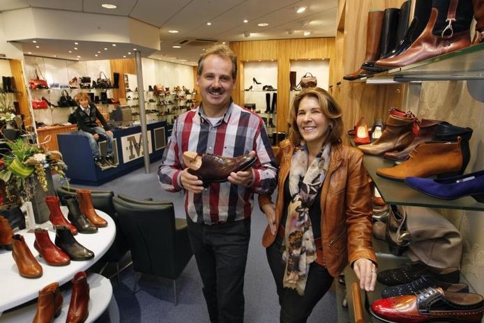 Eeuw schoenen van Rethmeier Apeldoorn destentor