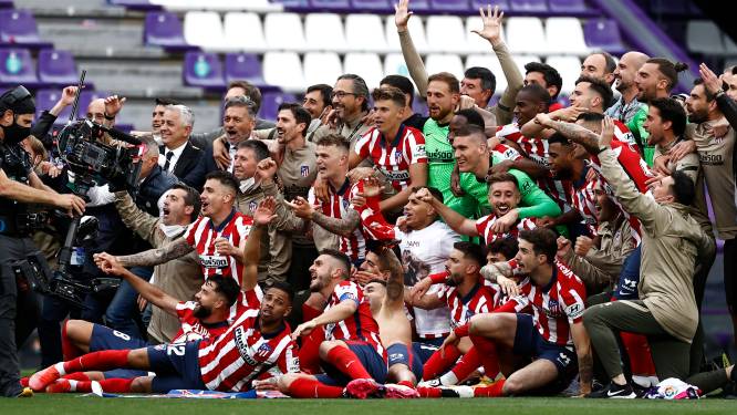 Uitgerekend Suárez schiet Atlético naar Spaanse landstitel na zinderende ontknoping