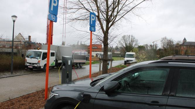 Laadpalen in Wortegem-Petegem: elf geplaatst, vier te gaan