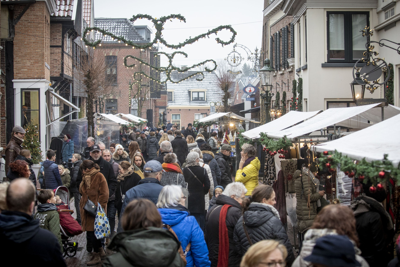 Dit weekeinde grote kerstmarkten in Ootmarsum en Oldenzaal Foto AD.nl