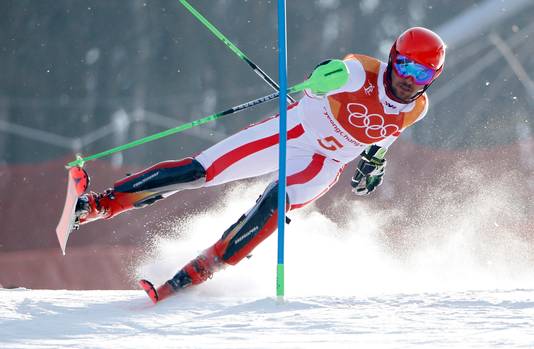 Hirscher crasht.