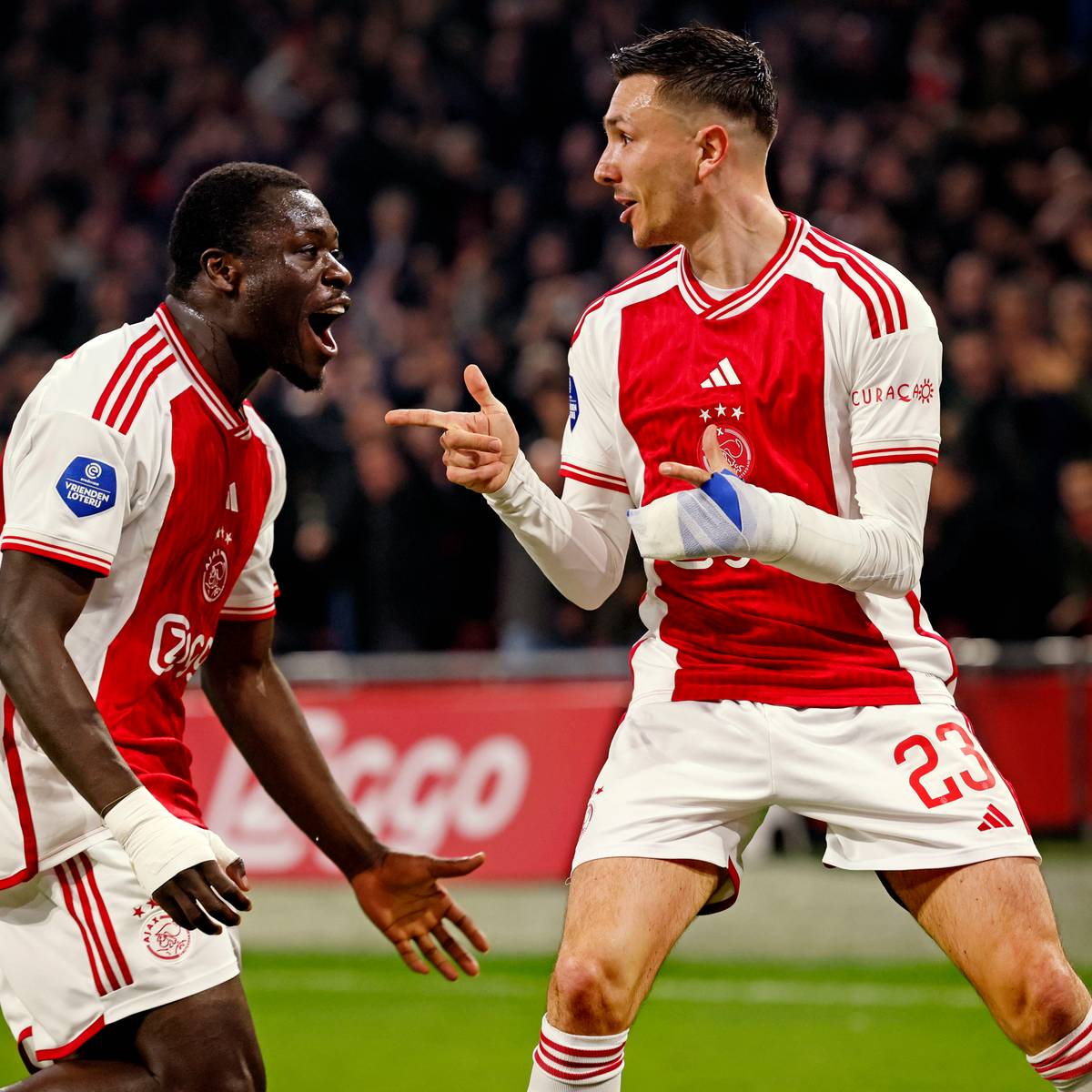 Ajax heeft Steven Berghuis eindelijk terug, ook Brian Brobbey en Jordan Henderson weer inzetbaar | Nederlands voetbal | AD.nl