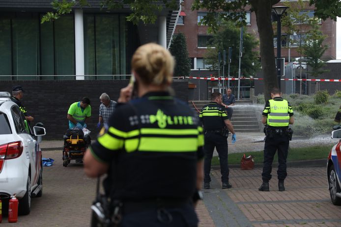 Zwaargewonde bij gemeentehuis Oss