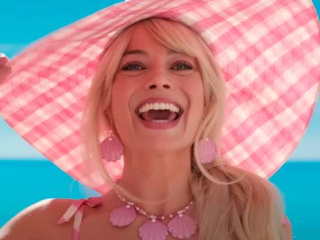 Makers nieuwe Barbie-film probeerden honderd tinten roze: ‘Verf raakte op in de wereld’