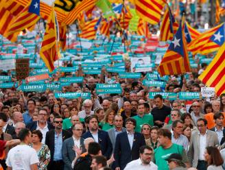 Zwaar verlies voor partij Puigdemont in nieuwe peiling Catalonië