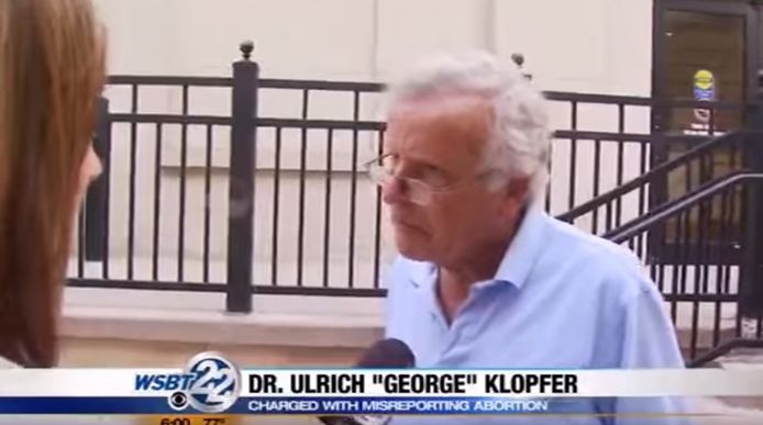 Dr. Ulrich Klopfer kreeg vier jaar geleden een beroepsverbod opgelegd.
