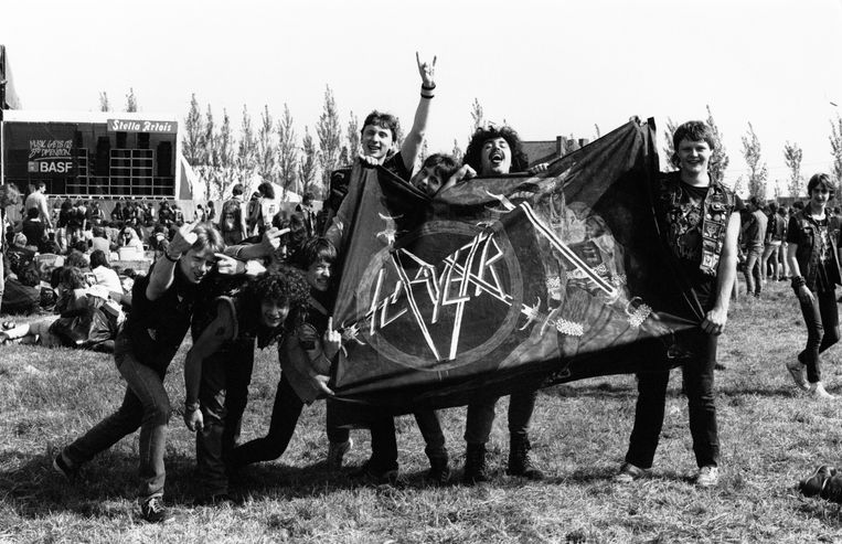 De jongens van Slayer in 1985 op Heavy Sound in Poperinge. Het was het eerste metalfestival op het Europese vasteland. Beeld Alex Solca
