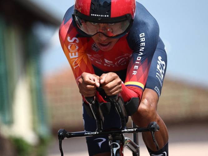 Twijfel slaat weer toe: Bernal geeft in Dauphiné-tijdrit pak tijd toe op Vingegaard, Ineos heeft groot probleem
