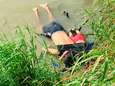 Vader en dochtertje verdrinken bij oversteken van rivier aan grens Mexico-VS, de foto van hun lichamen beroert de wereld