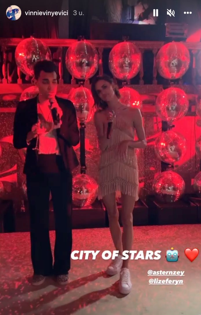Cilem Tunc en Vincent Van Trier getrouwd: Lize en Aster zingen ‘City of Stars’.