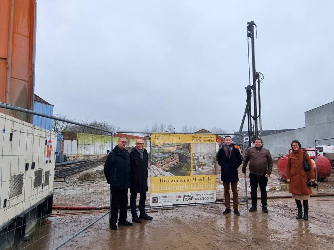 Ninoofse kerkfabrieken verkopen deel oude gebouwen en gronden en investeren in acht sociale woningen