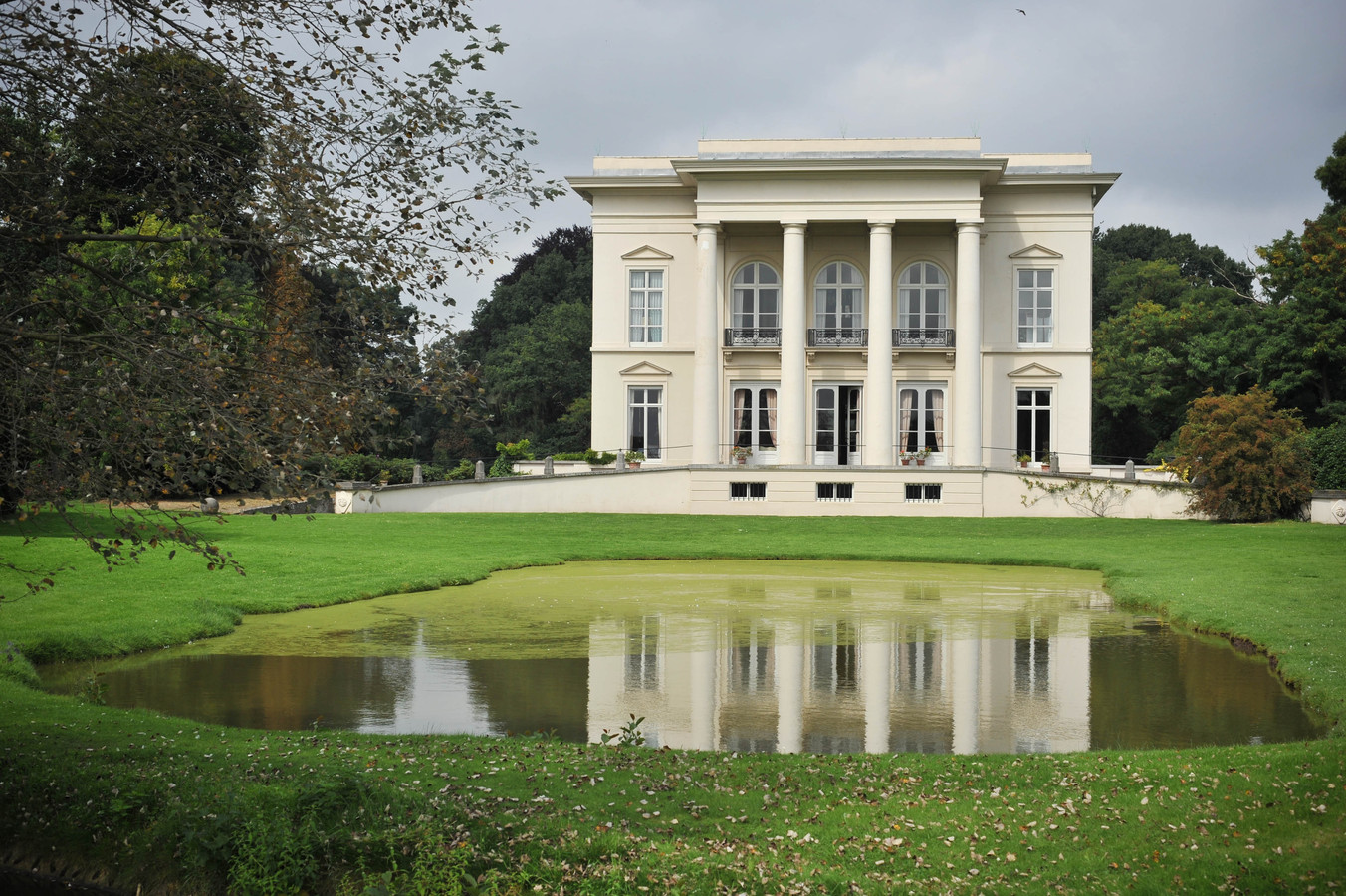 Bekende eigenaar, bewogen geschiedenis: deze wandelroutes brengen je ...