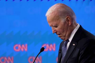Biden lijkt zich serieus af te vragen of hij wel verder kan na het rampzalige debat