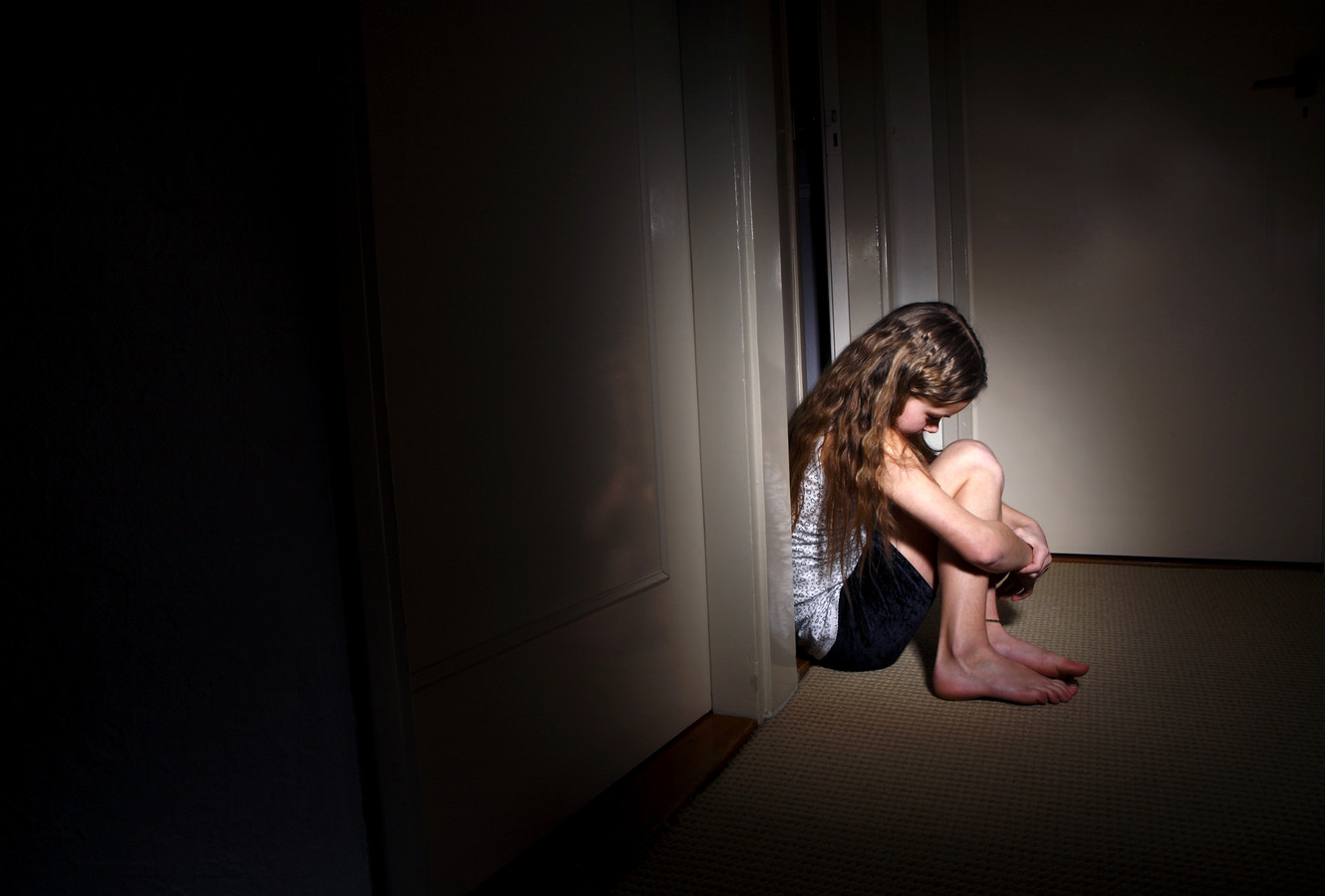 Helmonder verdacht van jarenlang misbruik dochtertje ‘weet nergens van’ maar moeder wist het ook