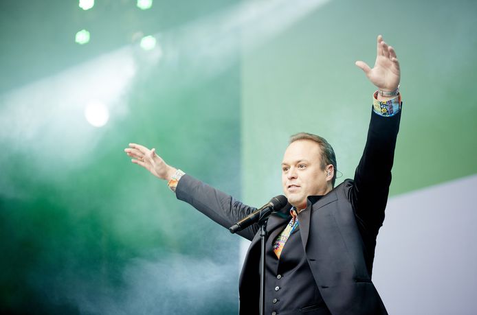 Frans Bauer tijdens zijn optreden op Parkpop in het Zuiderpark in 2021.